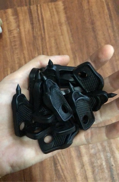 Dụng cụ dùi đục lỗ khởi thủy 6mm.