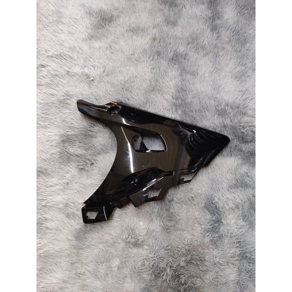 Mỏ Cày Bên Trái Đen Bóng GSX R150.