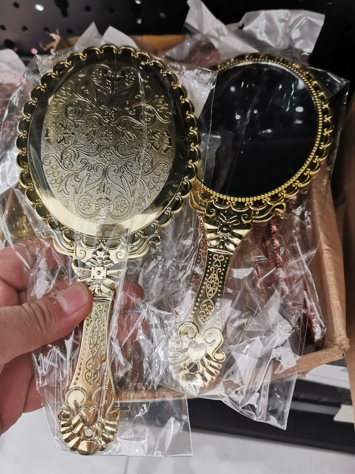 GƯƠNG HOÀNG GIA