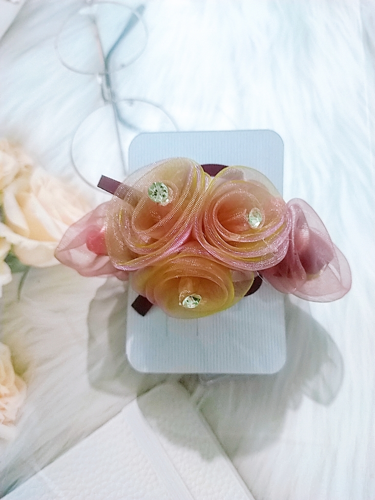 Cột tóc scrunchies đính đá xinh xắn