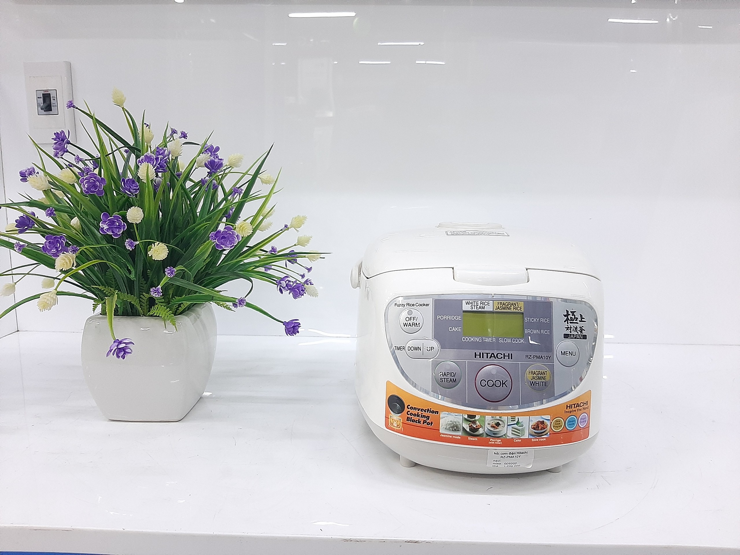 Nồi cơm điện tử 1L Hitachi RZ-PMA10Y