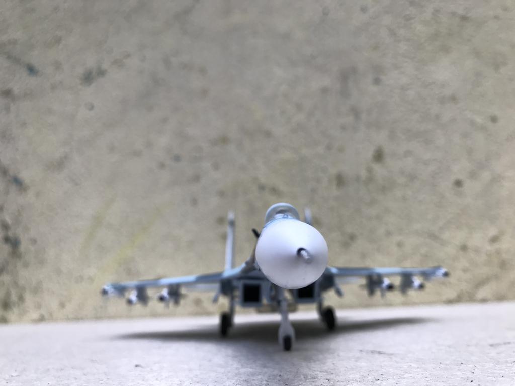 [HCM]Máy bay Tiêm kích SU-27 Sukhoi 1/100