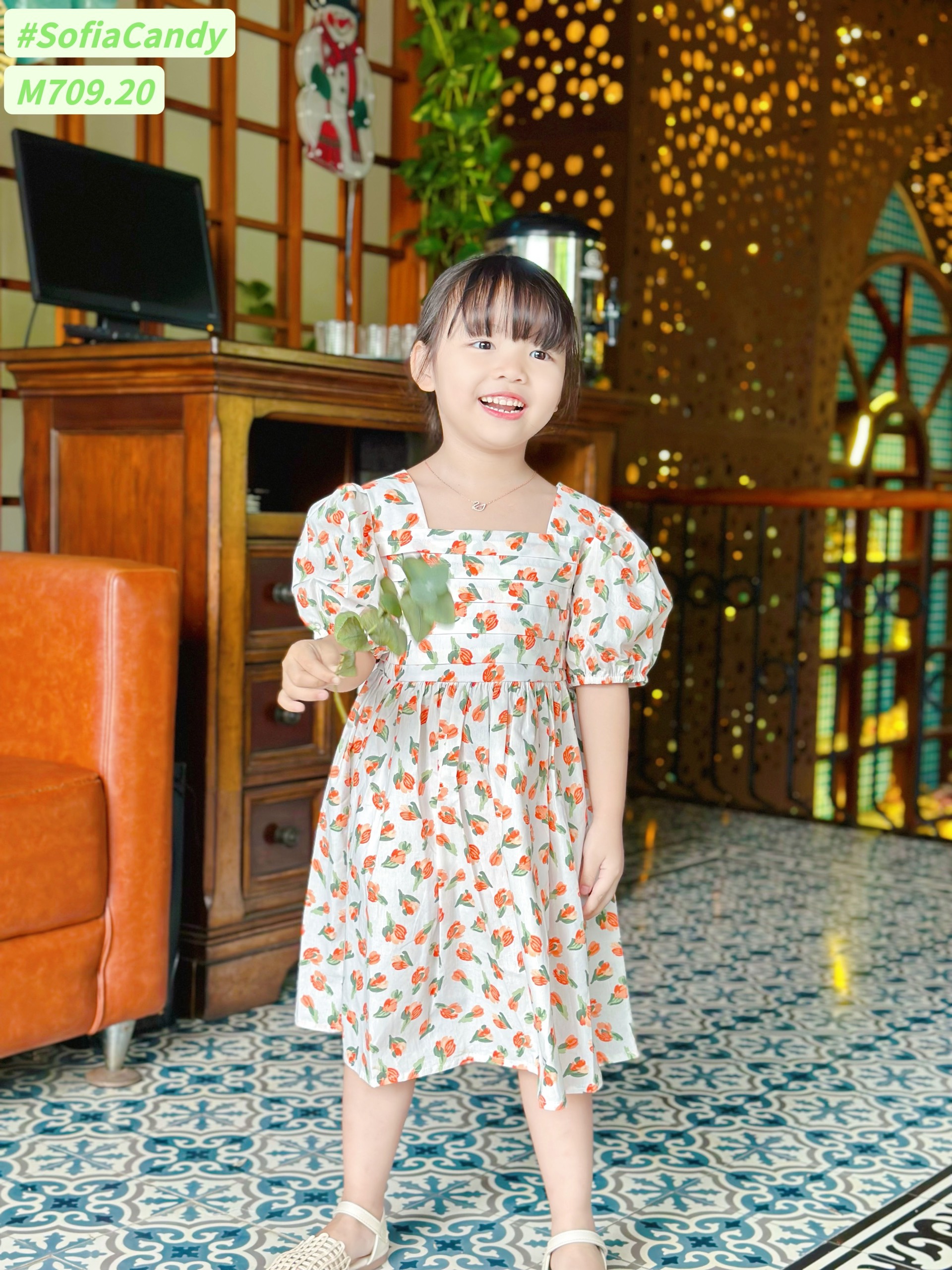ĐẦM HOA CAM XẾP LY NGỰC SOFIA CANDY