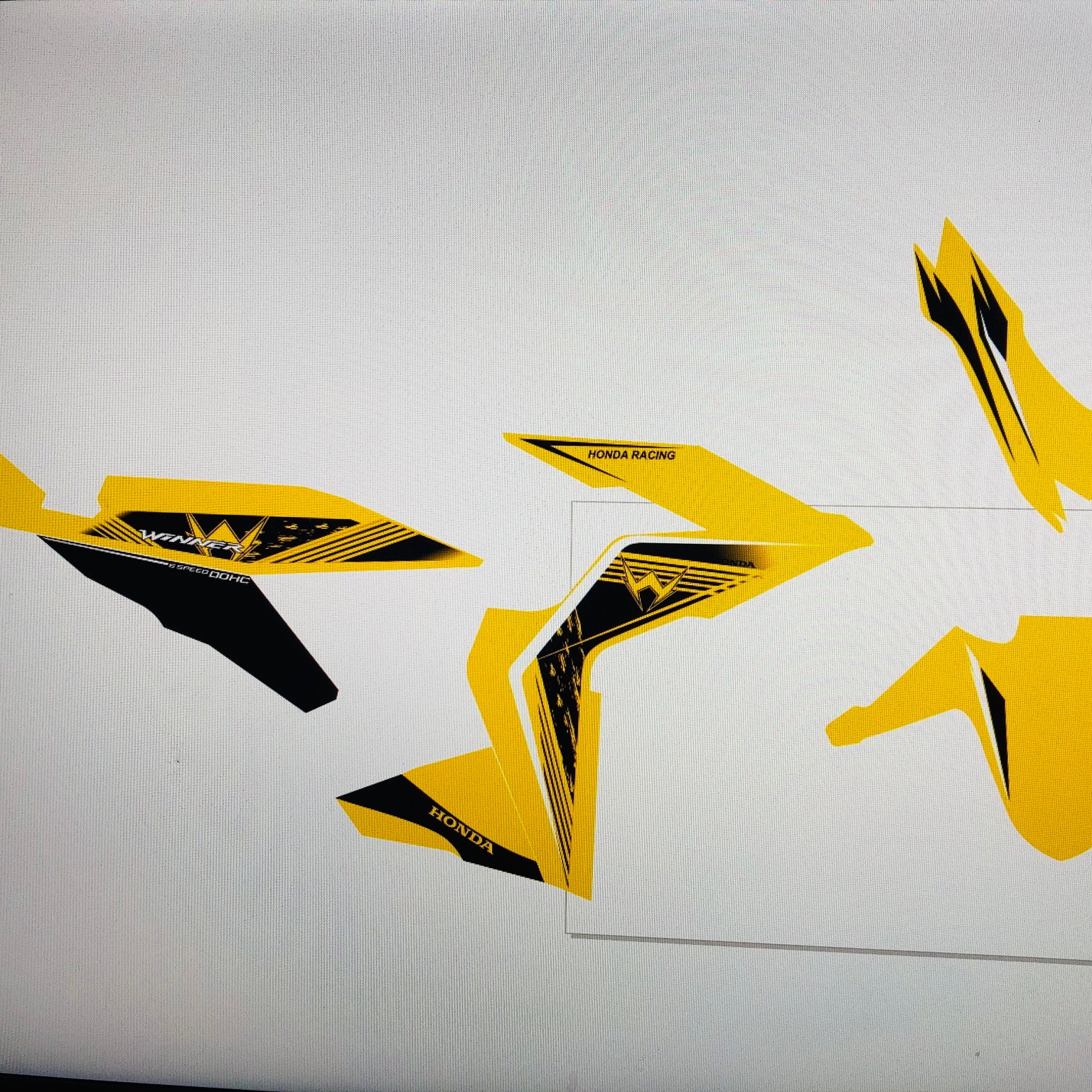 Tem rời honda winner 150 mẫu logo winner dán xe vàng