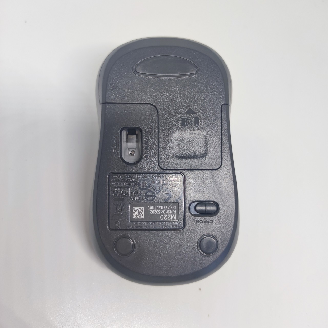 Chuột Không Dây Logitech M220 Không Tiếng Động