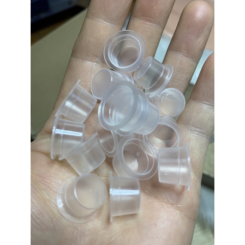 Chum đựng mực phun xăm