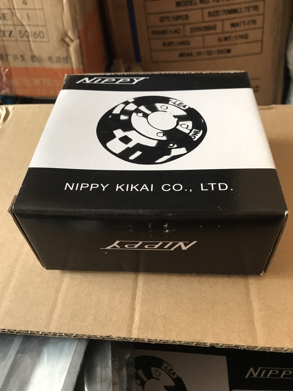 Dao máy lạng da Nippy