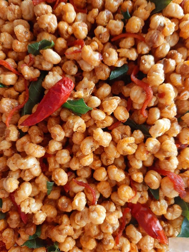 [Tết 2022]Combo 3 loại snack mặn ăn vặt (tai heo mắm ớt, bắp tẩm bò sấy lá chanh, bánh phồng tép) 300g (100g/mỗi loại)