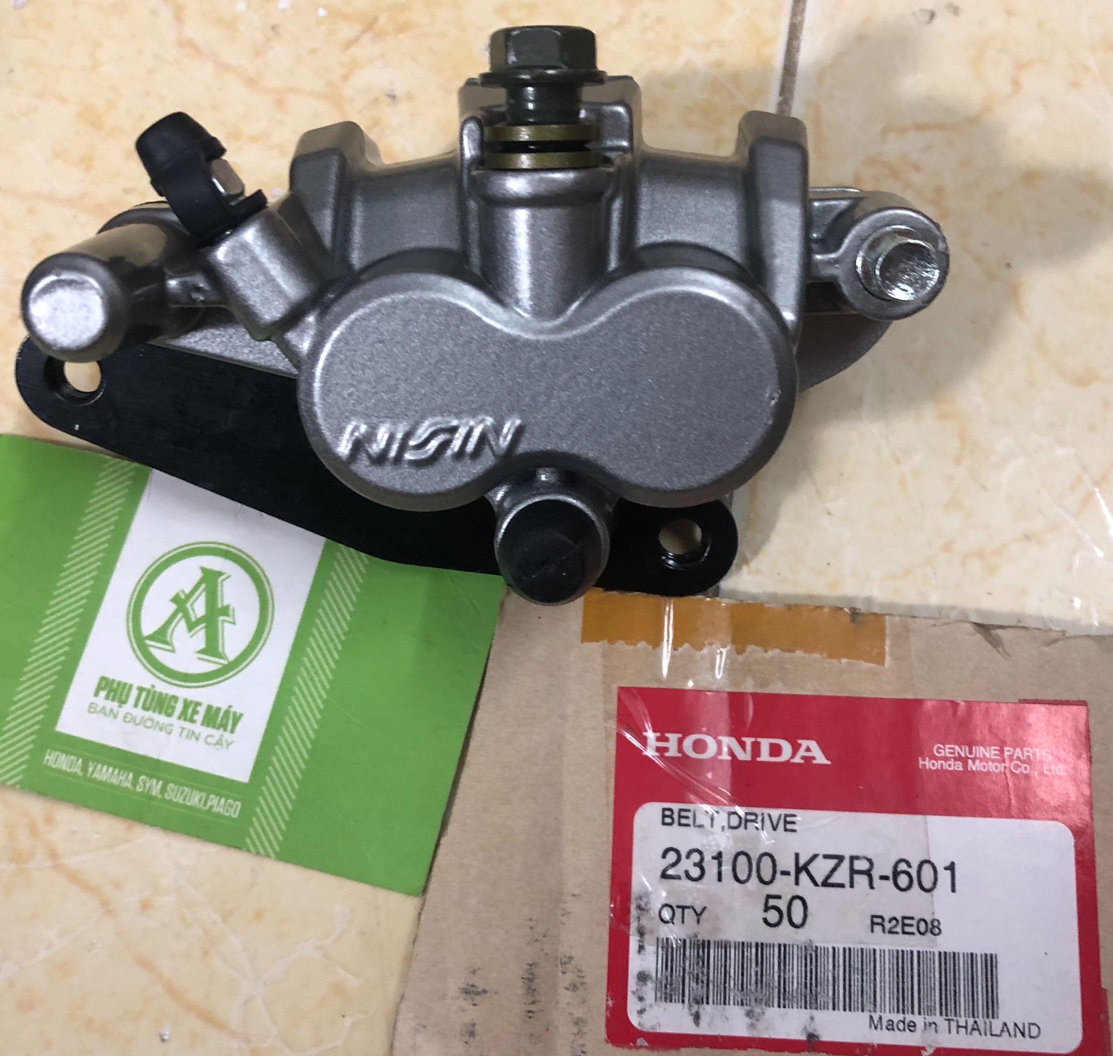 HEO DẦU DƯỚI AIR BLADE ĐỜI ĐẦU Click 110 NISSIN MÀU BẠC