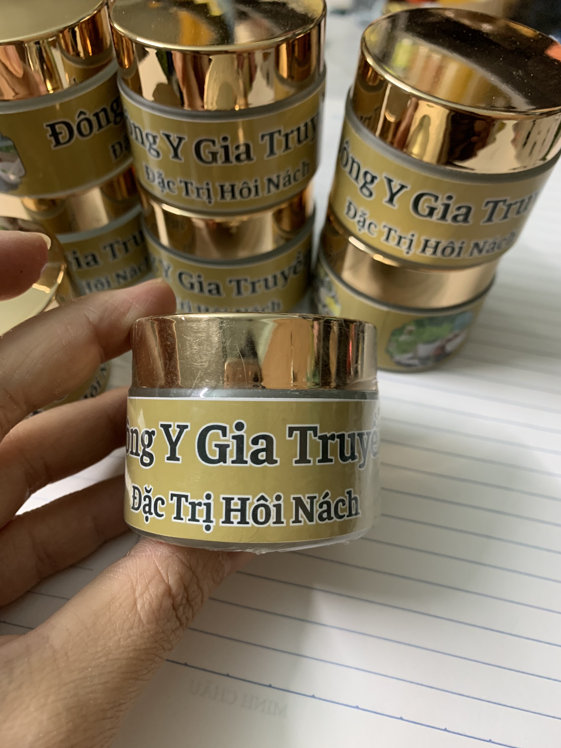 Bột thảo dược khử mùi hôi nách hôi chân