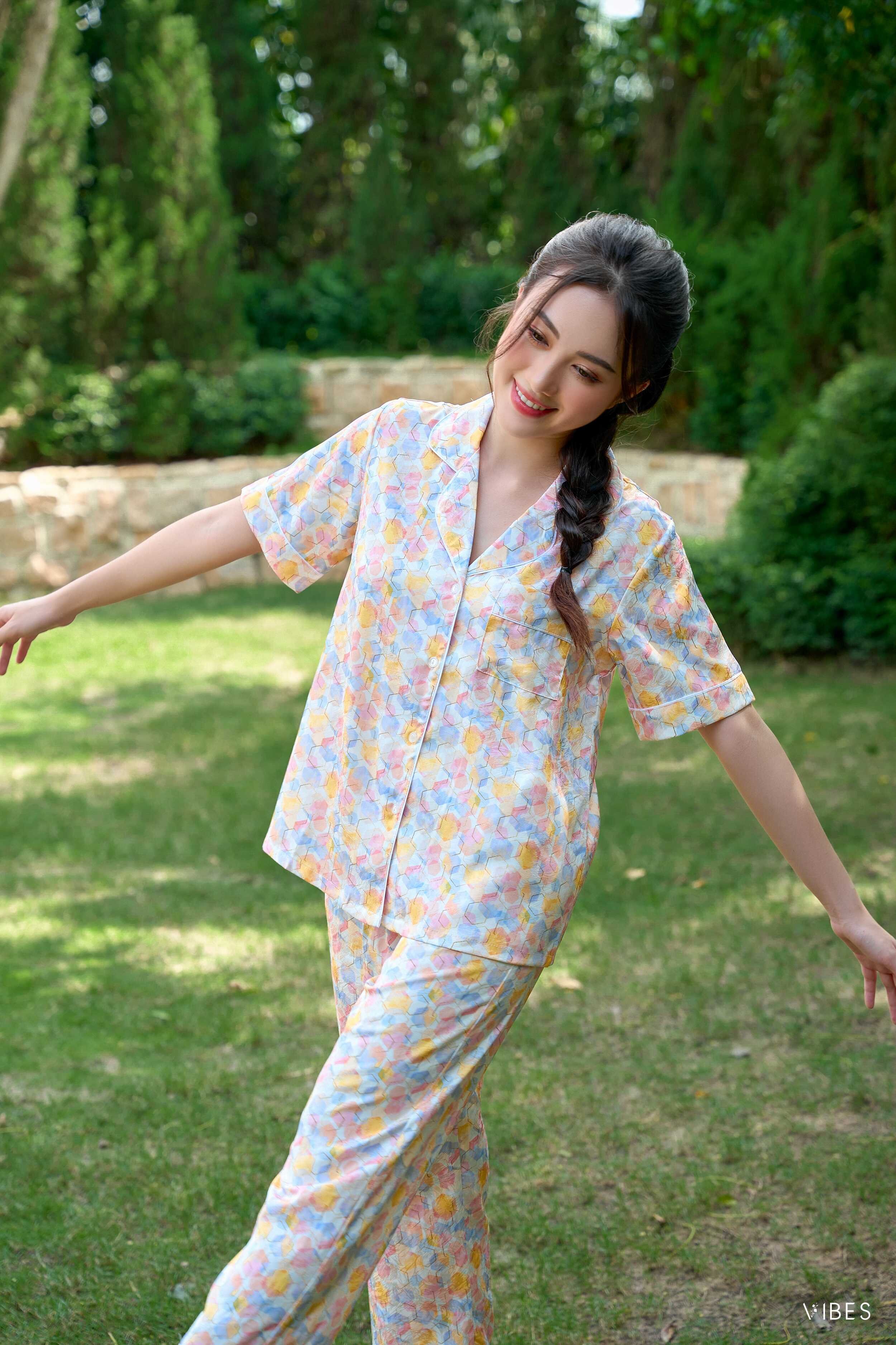 VIBES Bộ Pijama dài lụa gấm cao cấp Hexa Long Py Set