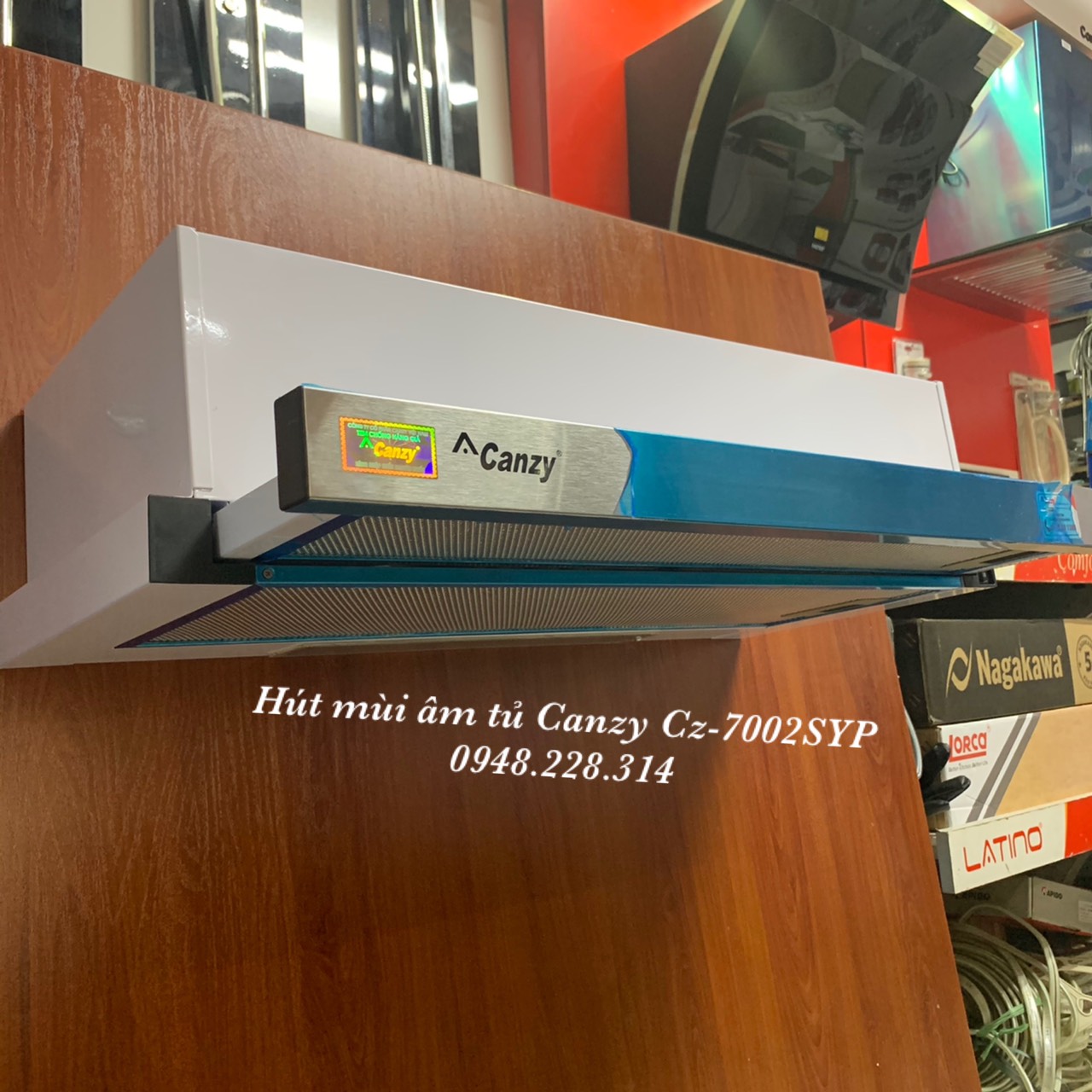 Máy hút mùi âm tủ Canzy Cz 7002SYP