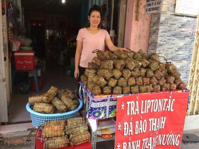BÁNH TÉT TRÀ CUÔN ,ĐẶC SẢN Trà VINH( bánh tét lá ngót 1 đòn 1kg)