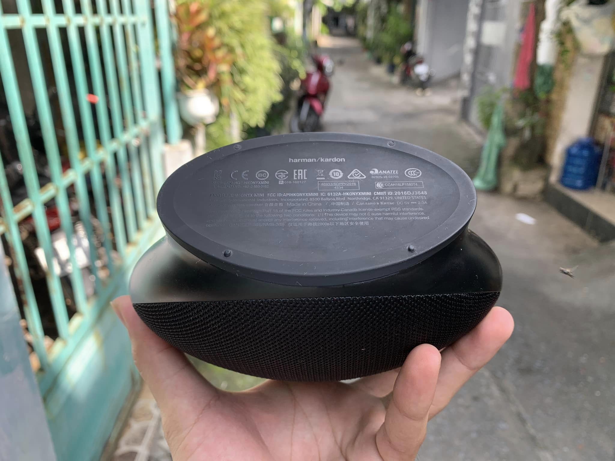 Loa bluetooth Harman-kardon Onyx Mini