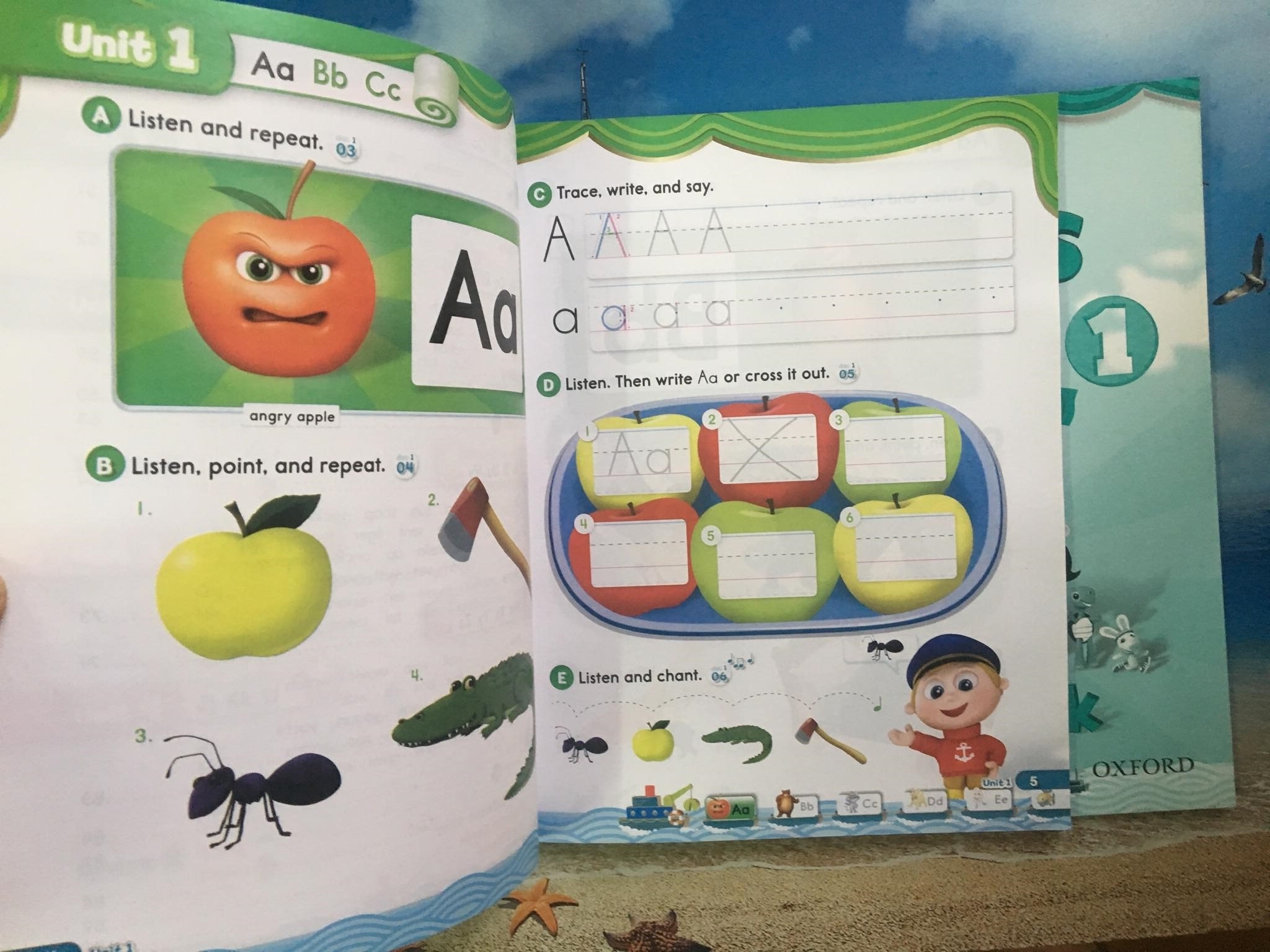 Bộ Oxford Phonics World 1 (2 sách + CD)