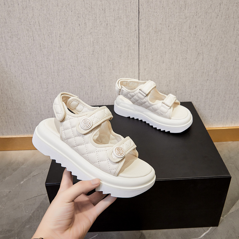 GIÀY SANDAN ĐẾ BÁNH MÌ SANG CHẢNH