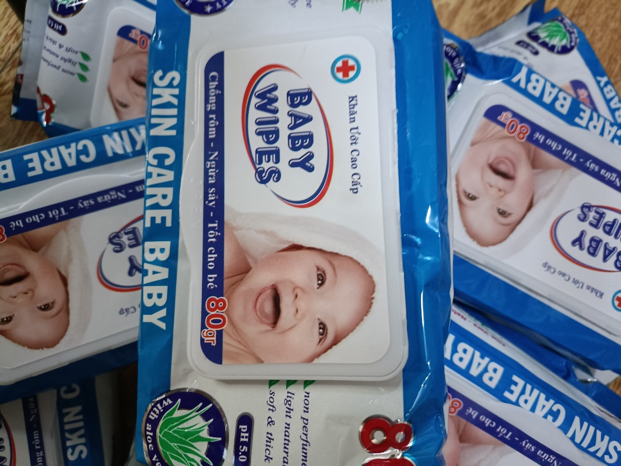 [HCM] combo 20 gói khăn ướt.