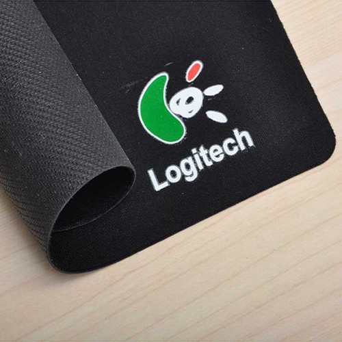 Miếng lót chuột T1 kích thước 25x30cm.
