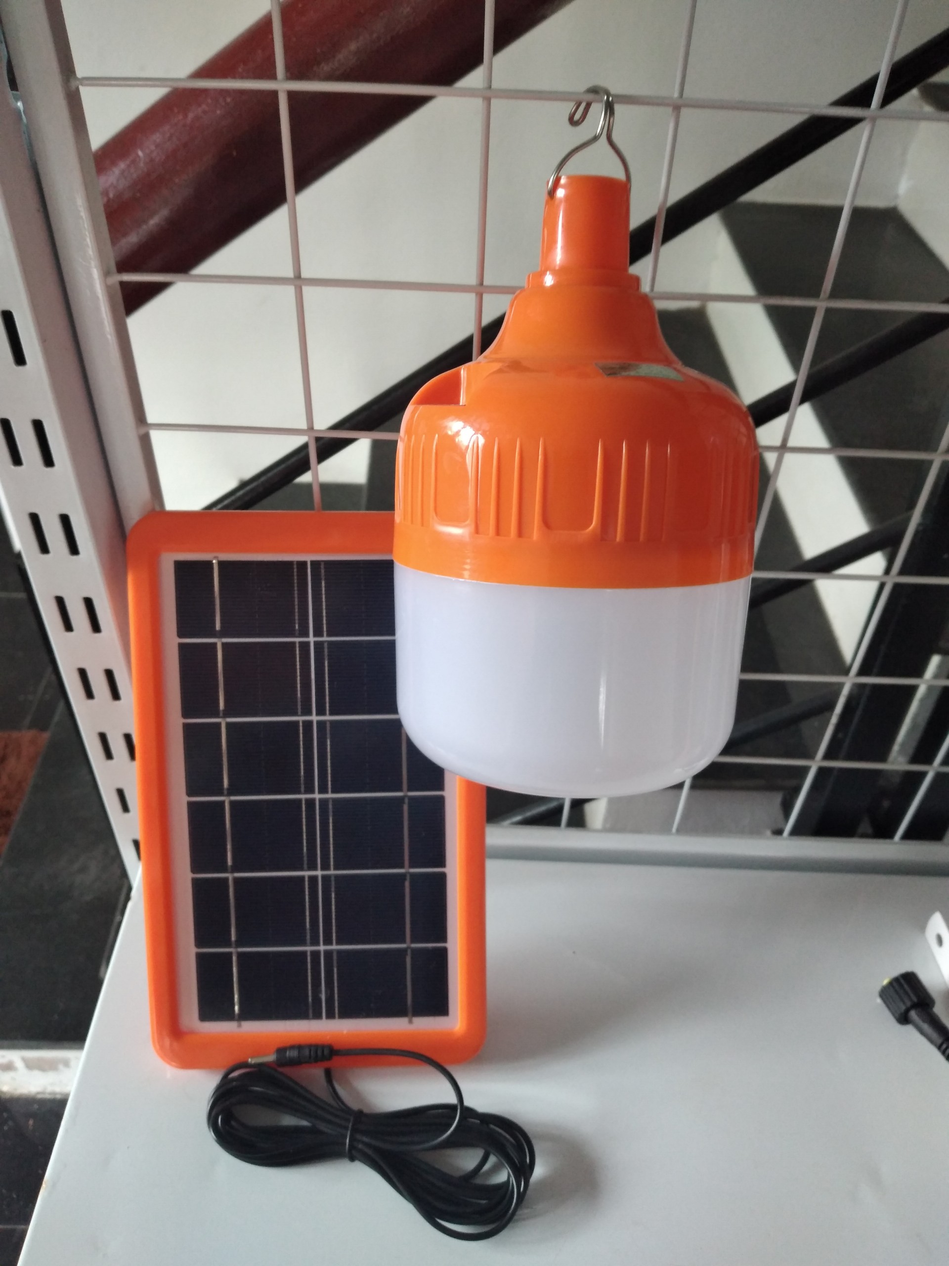 Đèn búp năng lượng mặt trời JD50w
