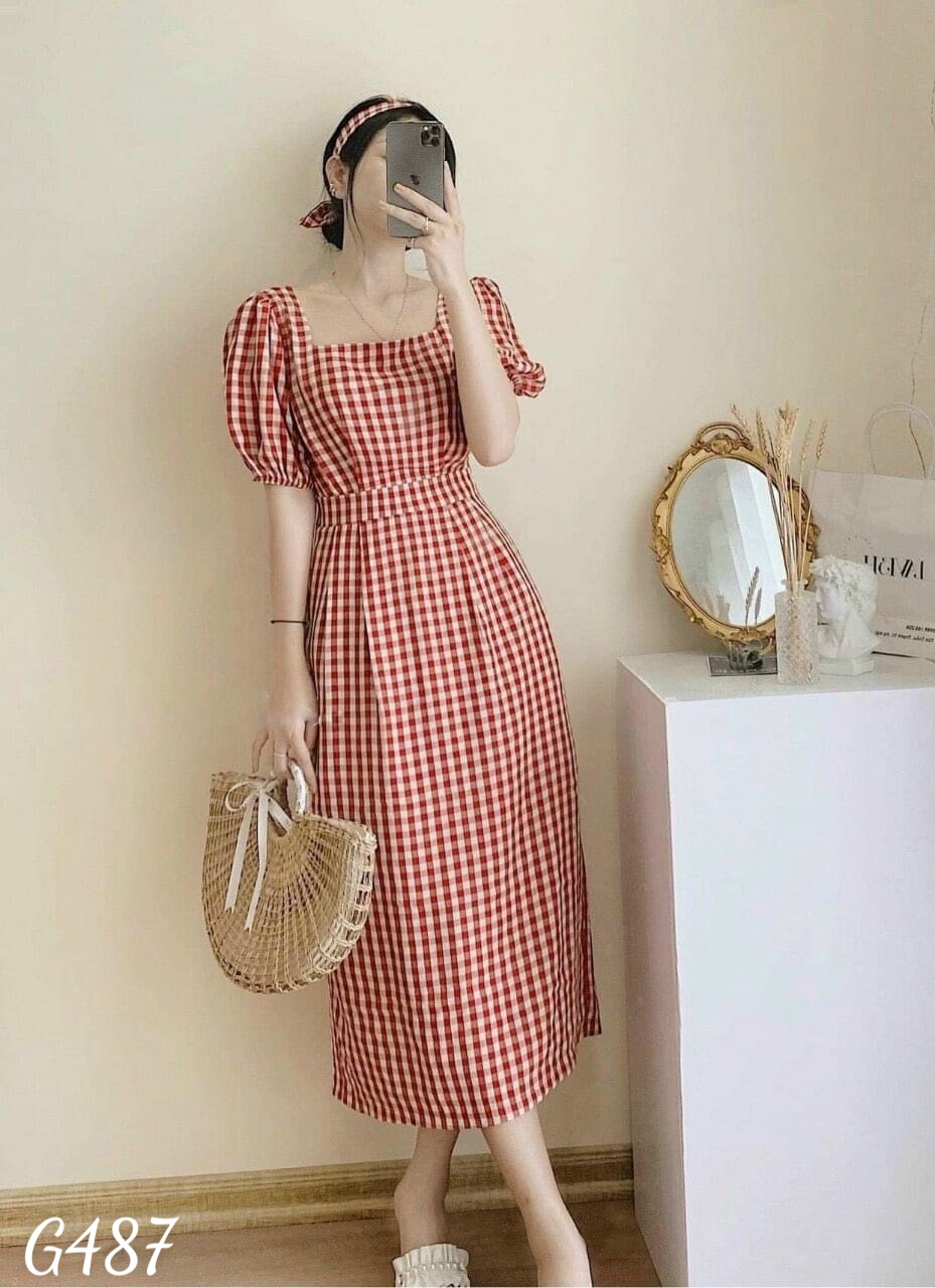 Đầm dáng dài kẻ caro đỏ tay phồng cổ vuông hàng chuẩn phom dáng Chất liệu kate G487