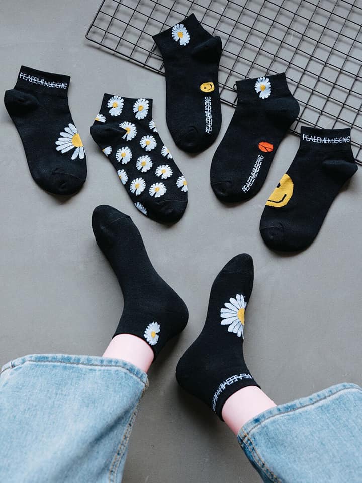 Sét 5 đôi Tất Hoa Cúc Họa Mi GD Hot Trend, Tất Nữ Cổ Ngắn Thêu Hoa Cúc GD, Set 5 đôi tất vớ nam nữ cúc họa mi - Tất vớ nam nữ hoa cúc họa mi cotton chống thấm, chống thối chân - Tất nam nữ hoa cúc phong cách Hàn Quốc dễ thương