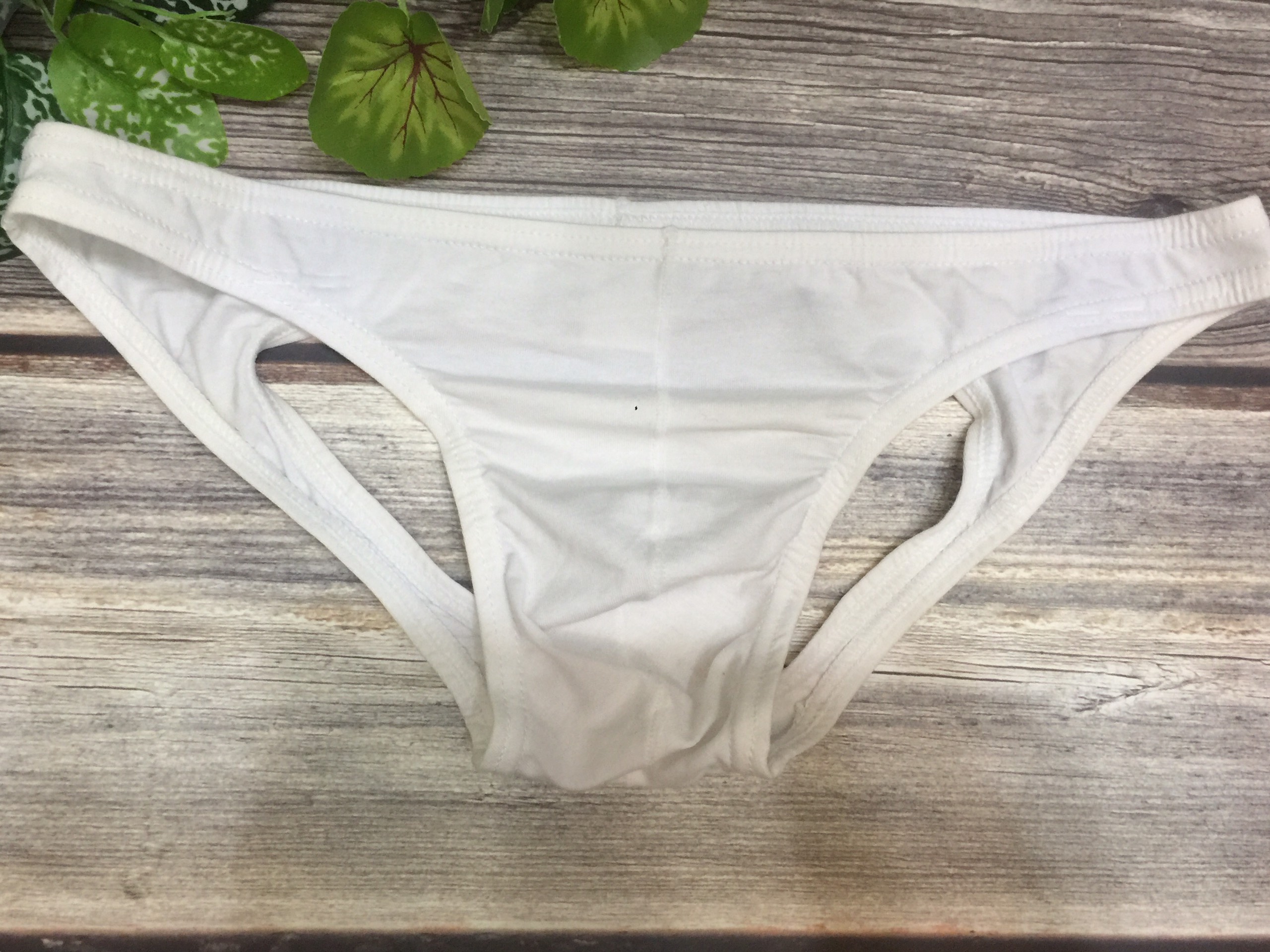[che tên sản phẩm chuyên nghiệp] quần lót nam  dây hở mông sexyy