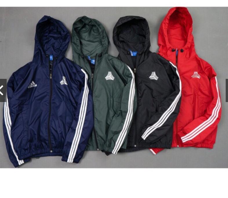 Áo khoac gió nam  Chất liệu : gió 2 lớp cao cấp Free size dưới 75kg mặc được Màu sắc : 5 màu như bảng màu Nhận ship hàng toàn quốc ca