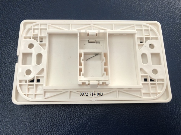 Mặt nạ mạng Commscope Wallpate 1 cổng, 2 cổng lắp âm tường