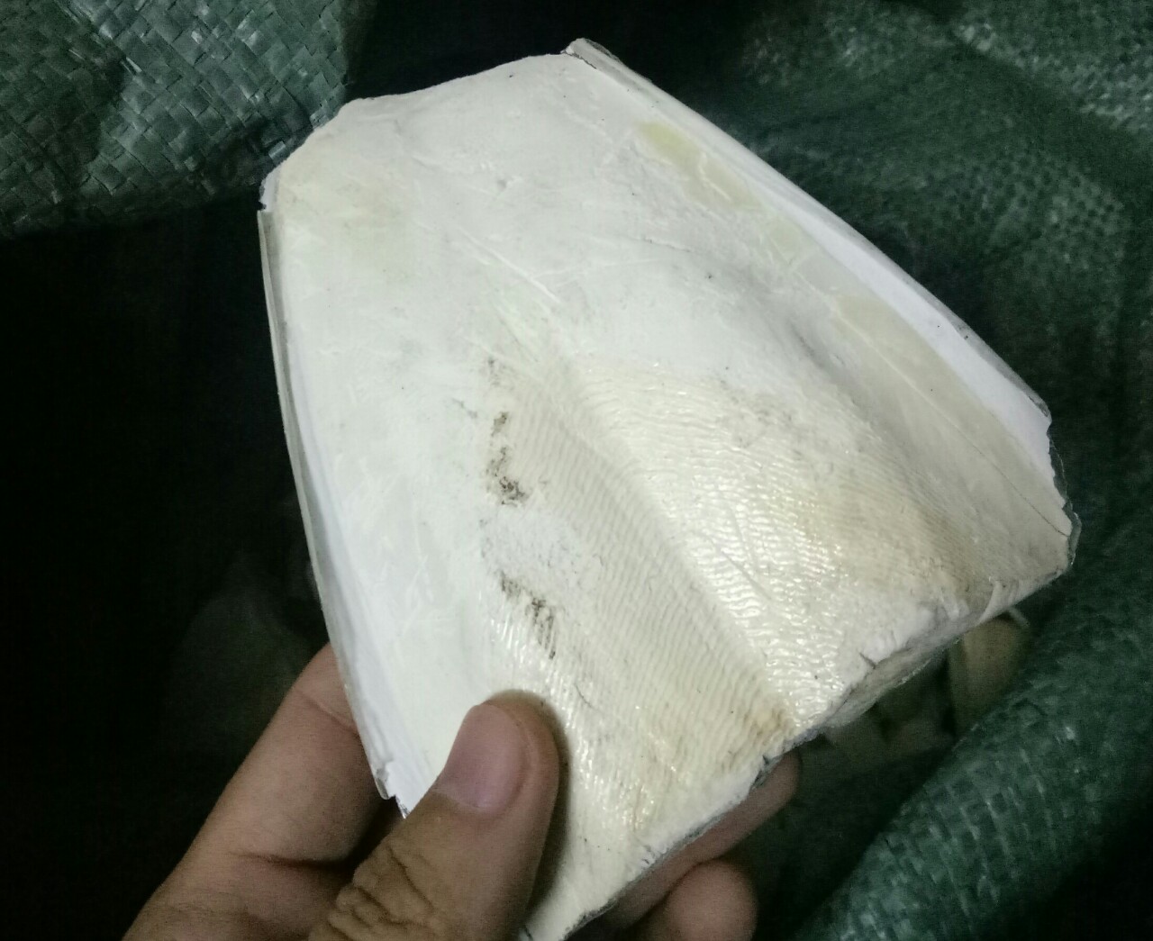 1Kg  NAN MỰC VỠ  CHO CHIM,VẸT