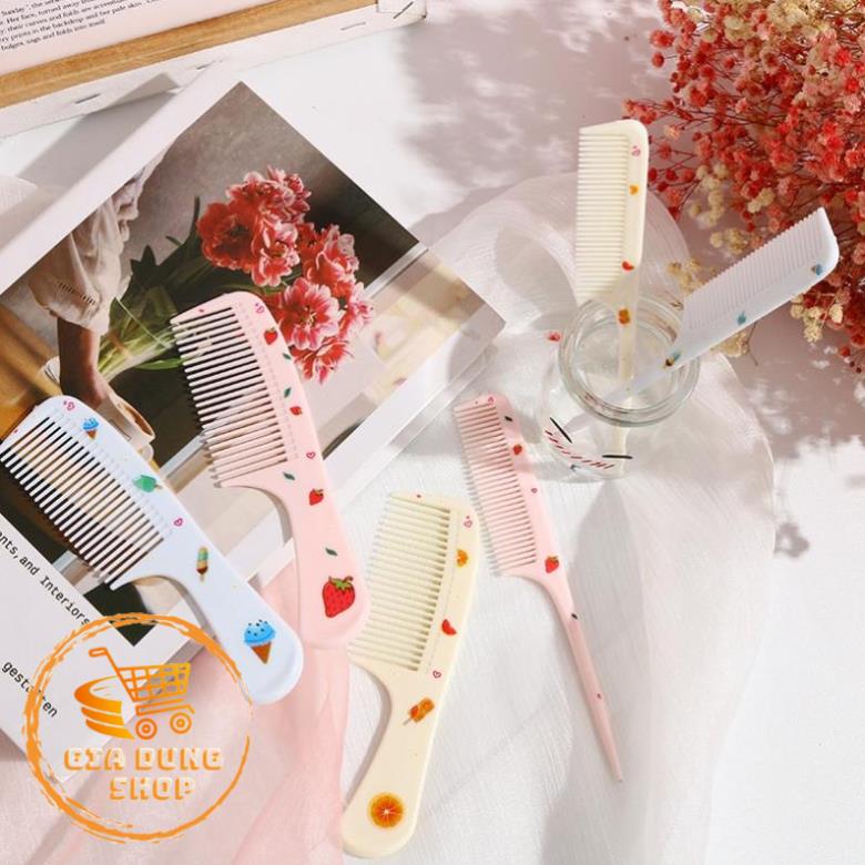 Set 2 Lược Chải Tóc Họa Tiết Dễ Thương