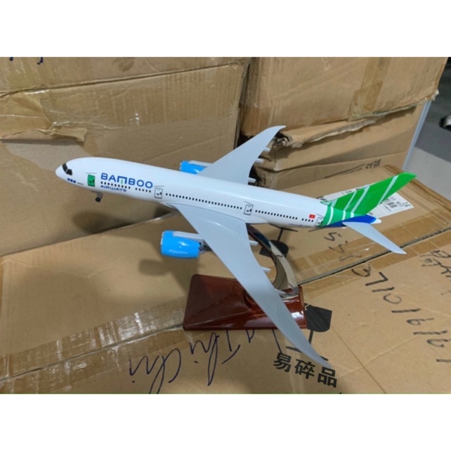 Mô hình máy bay tĩnh bamboo airways b787 28cm