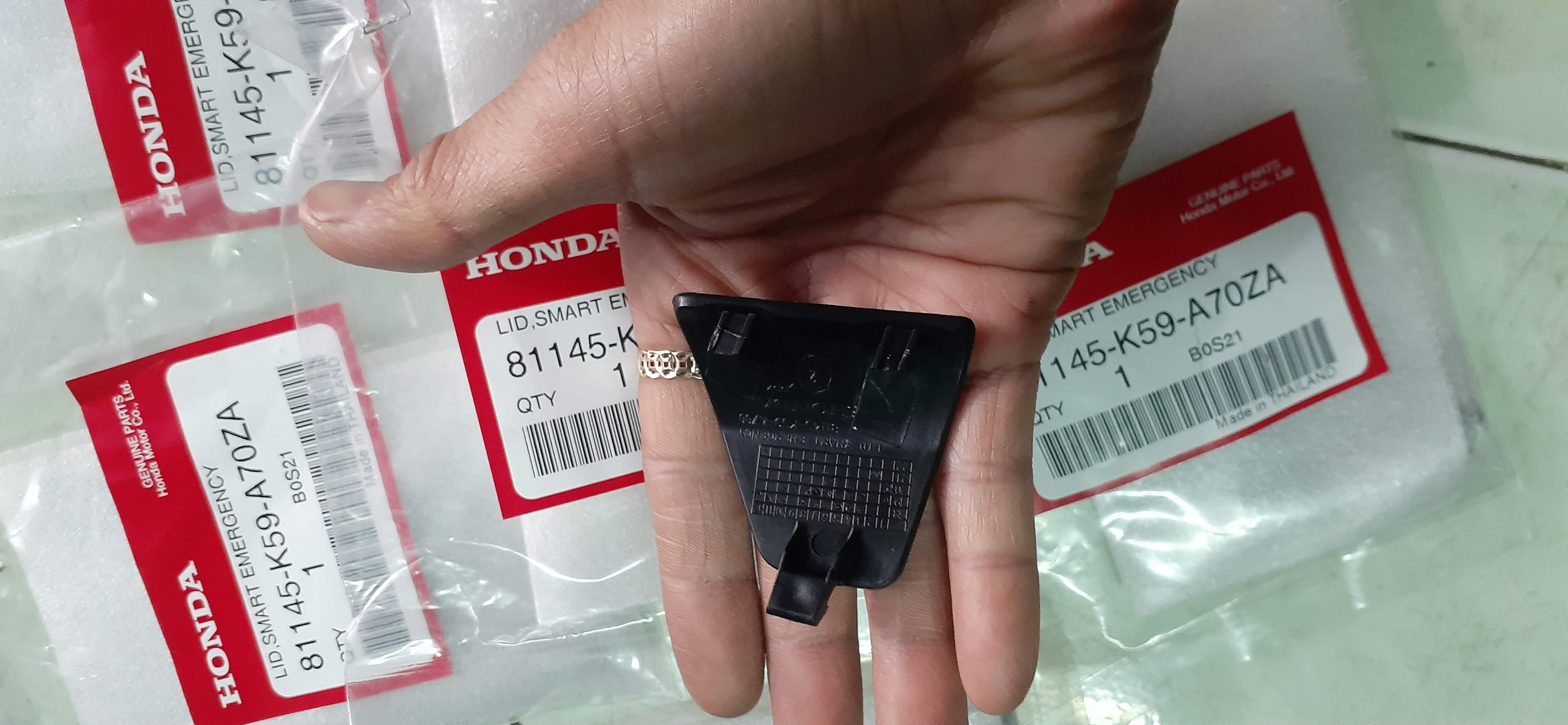 [HCM]nắp khẩn cấp yếm khóa vario click 150 đời 2018 đến 2020