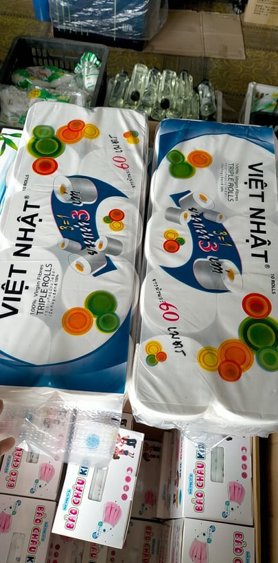 COMBO 2 BỊCH GIẤY VỆ SINH VIỆT NHẬT 10 CUỘN 3 LỚP