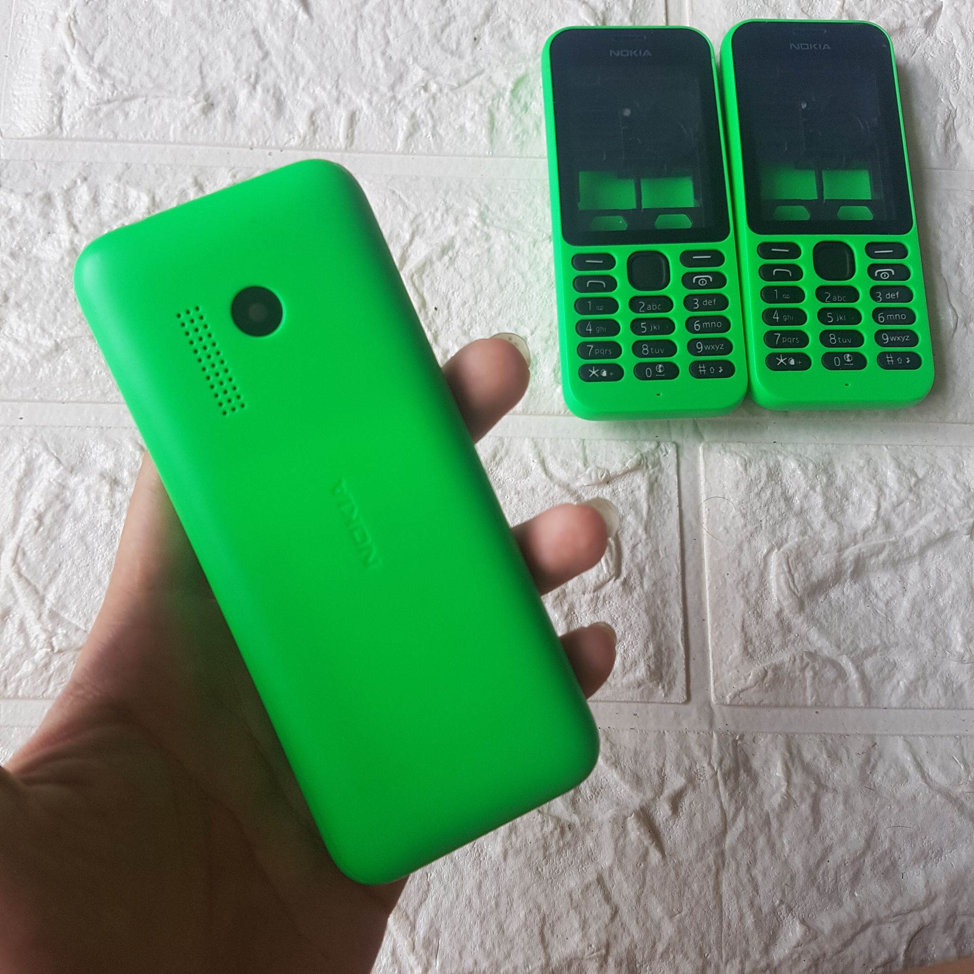 Bộ Vỏ + Sườn + Phím Nokia 215 Zin Hàng Cao Cấp