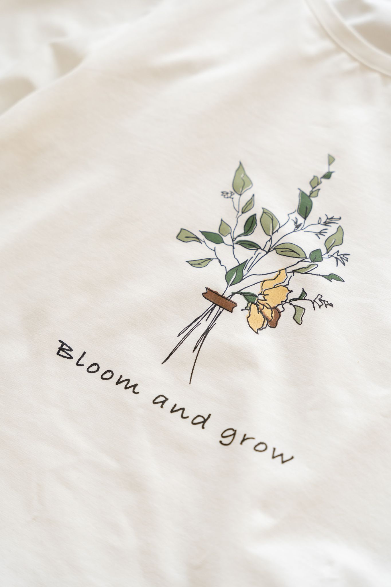 Áo Thun In Hình Dáng Ngắn[Madelen]