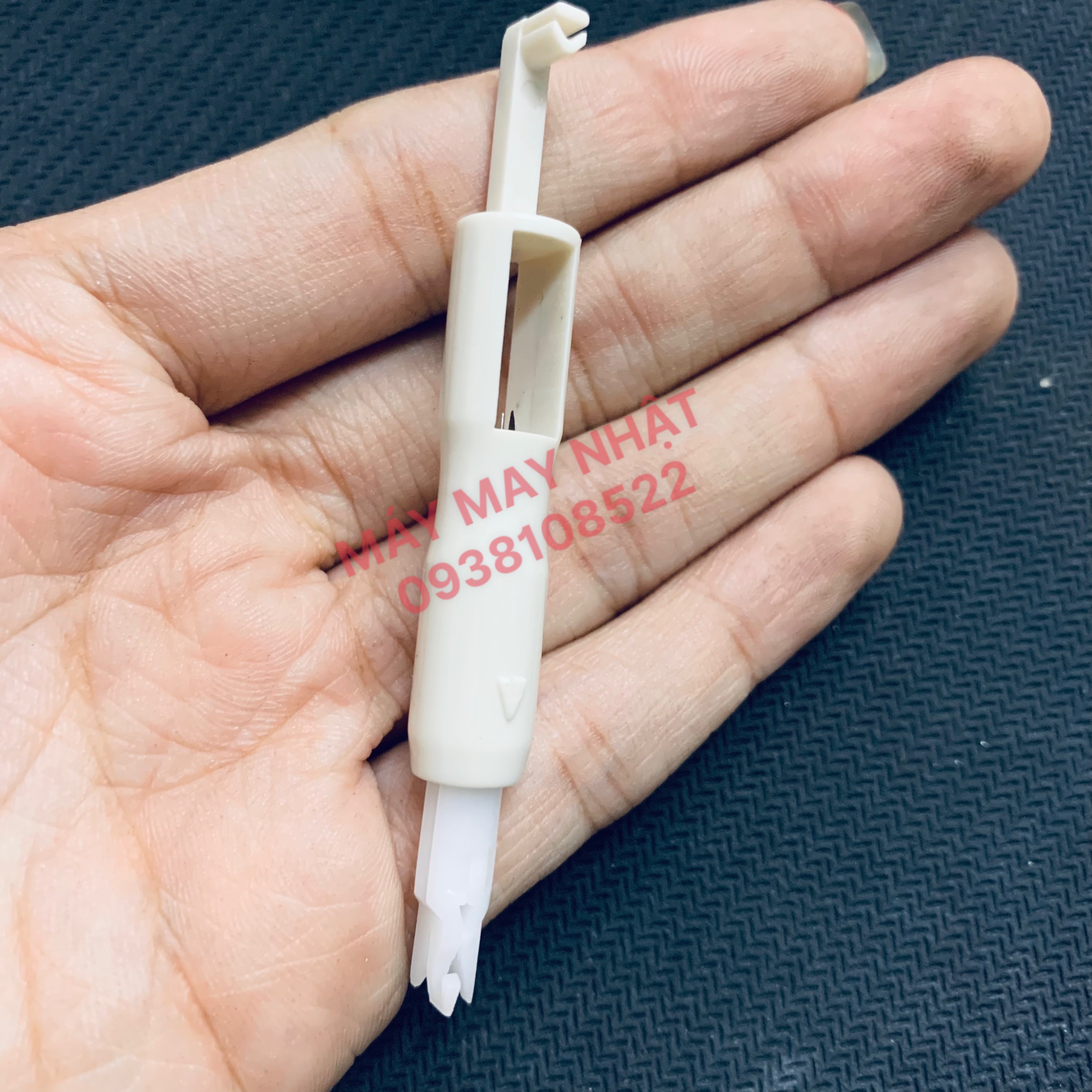 ĐỒ HỖ TRỢ GIÚP XỎ CHỈ QUA KIM DỄ DÀNG