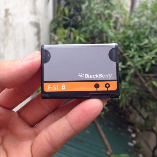 Pin zin FS1 dành cho Blackberry 9800 / 9810
