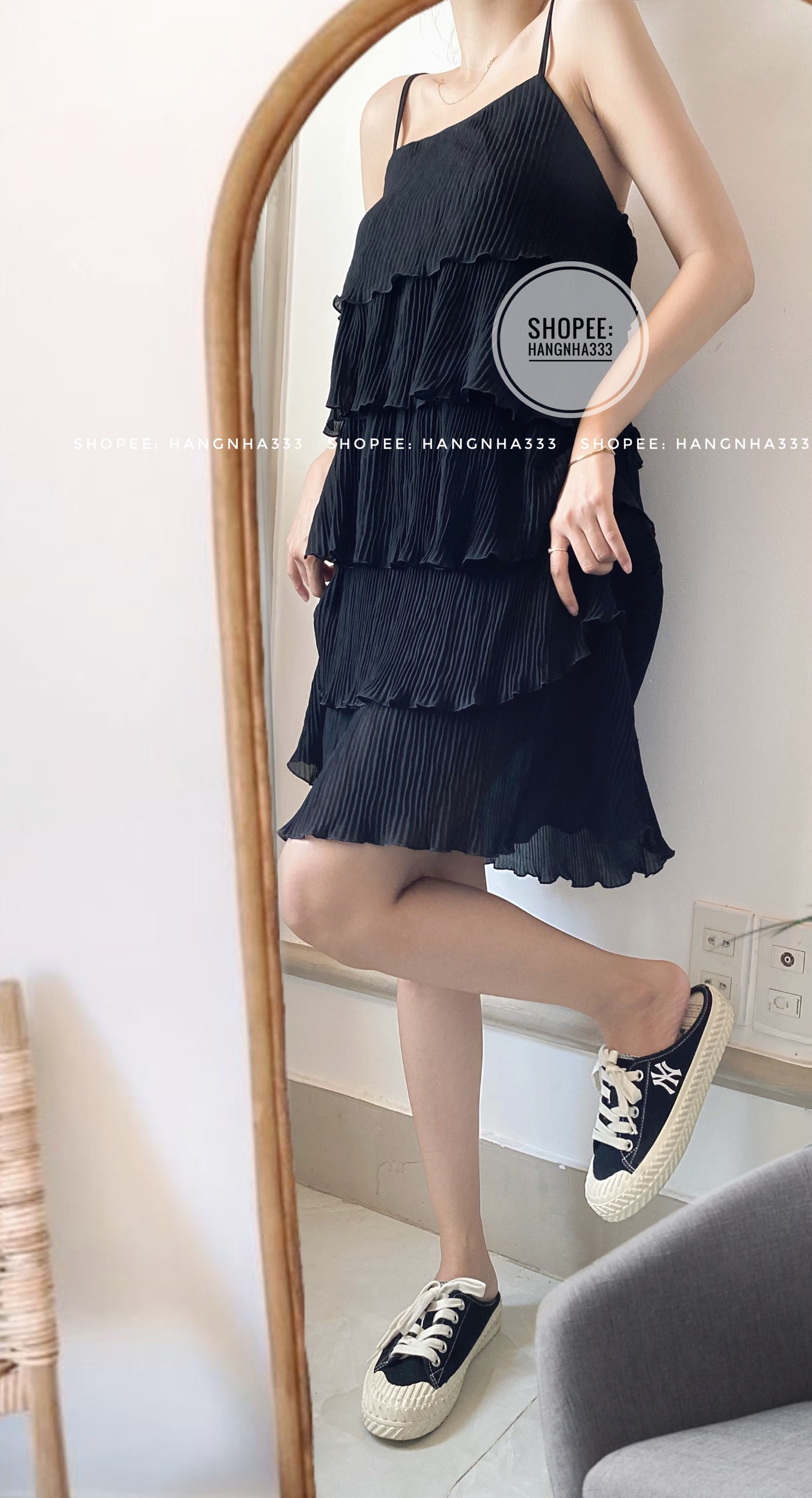 Đầm 2 dây dập ly xếp tầng basic Ulzzang trendy