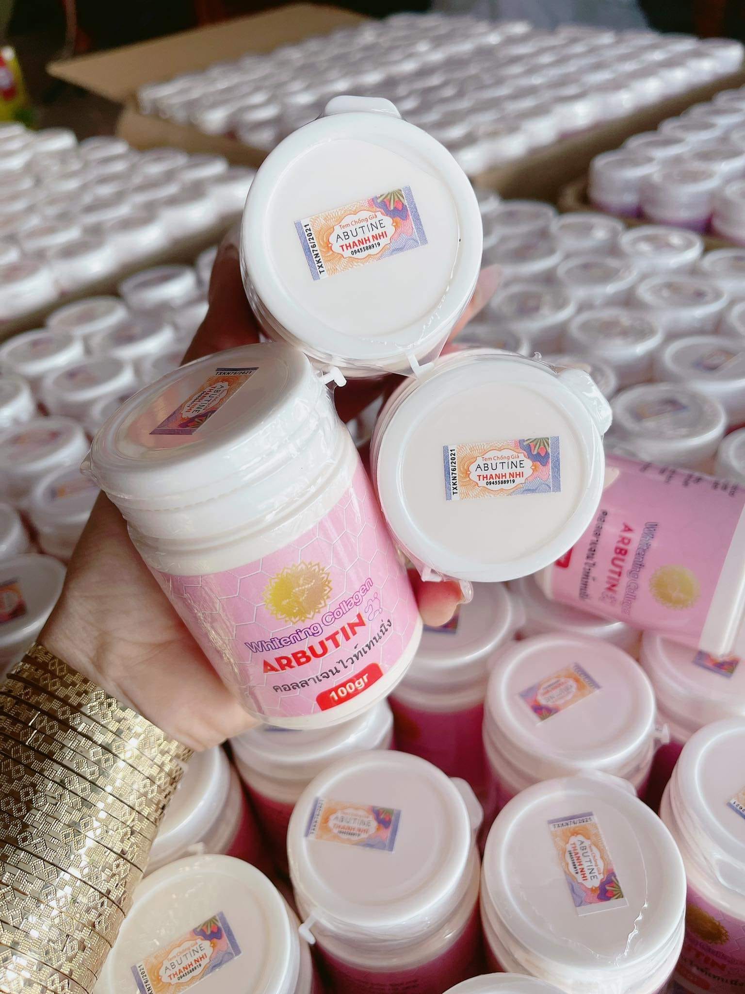 Kem Kích Trắng Body Arbutin, Whitening Collagen Thái Lan