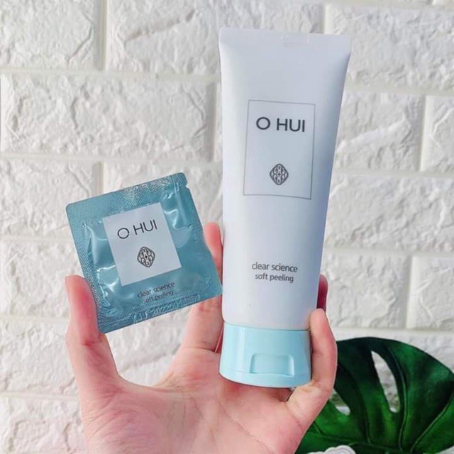Tẩy da chết ohui 150ml
