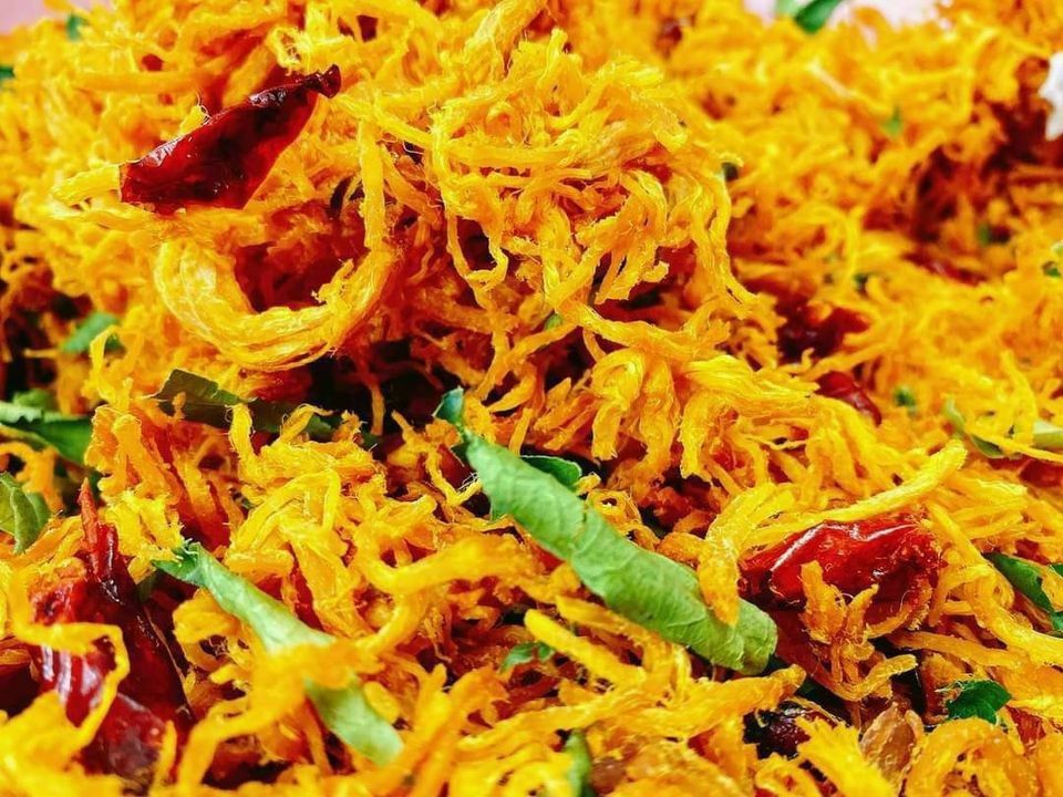 [HCM]Khô Gà Lá Chanh Dai Ngon - 500gr - Ăn Vặt SK House Bin Bin Food