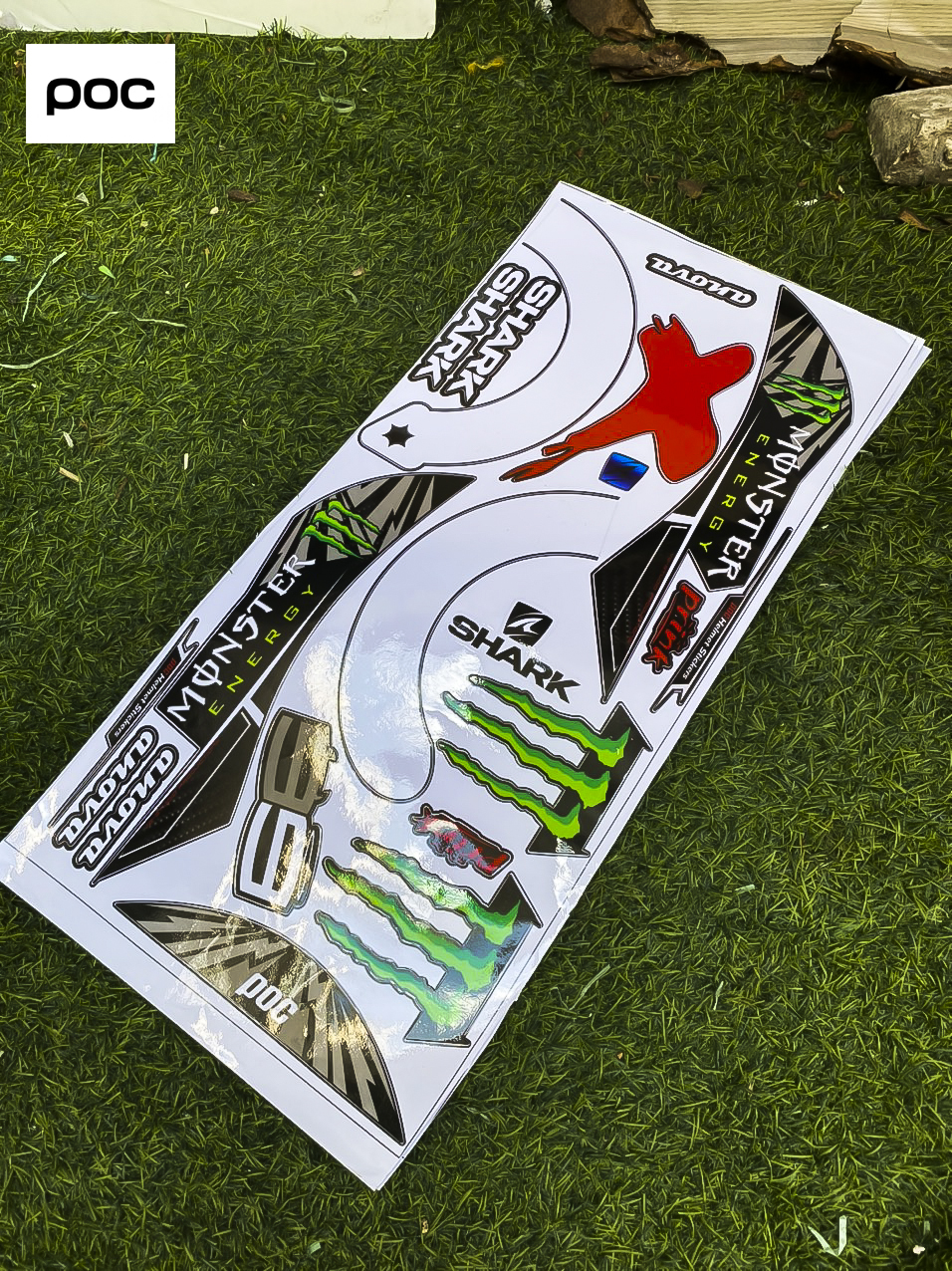 TEM DECAL SHARK V2 DÁN MŨ BẢO HIỂM FULLFACE
