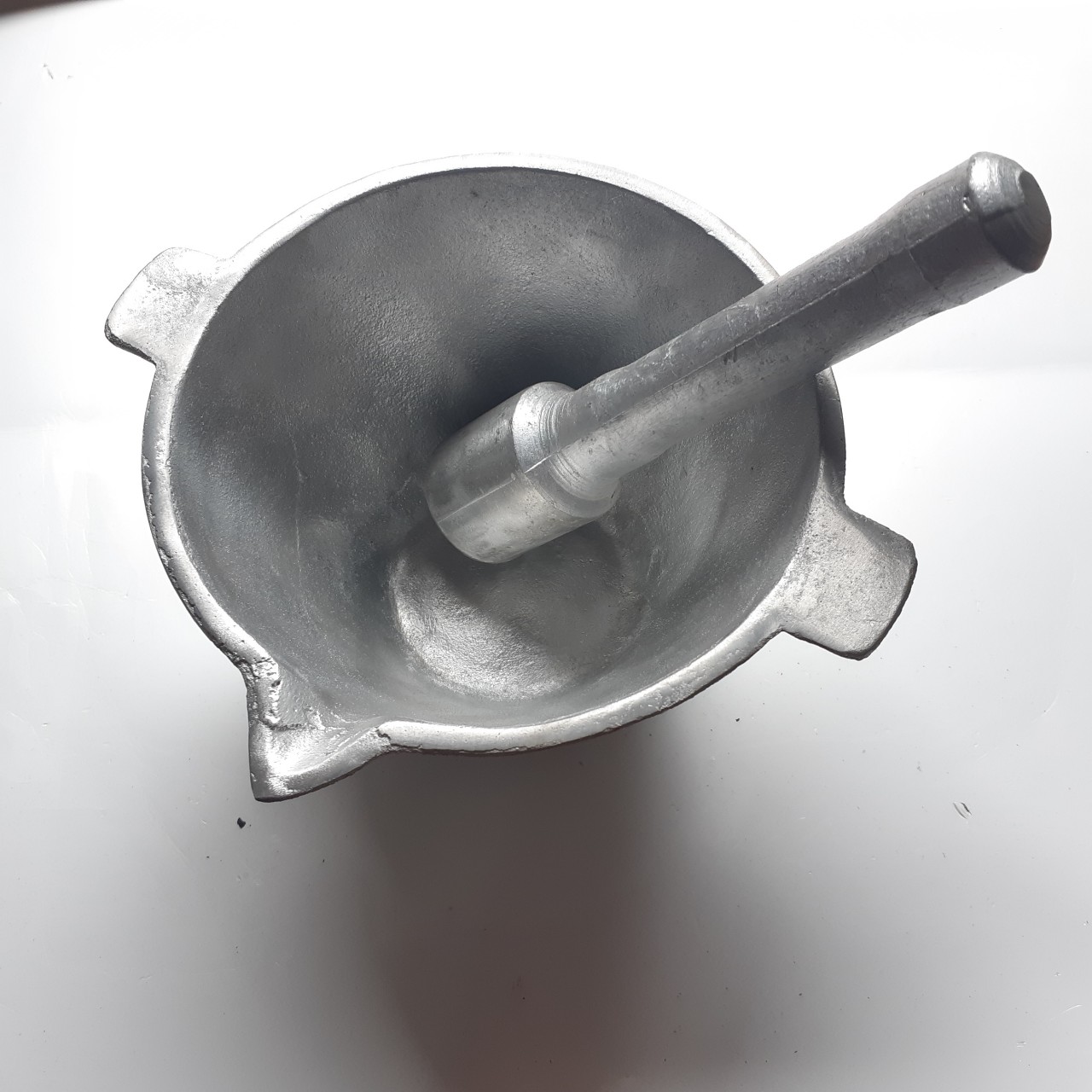 Bộ cối chày bằng Gang, phi 18 cm