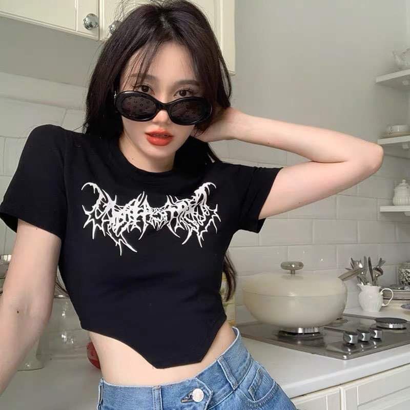 ÁO KIỂU CROPTOP XINH IN ĐÔI CÁNH XƯƠNG QUE BATMAN