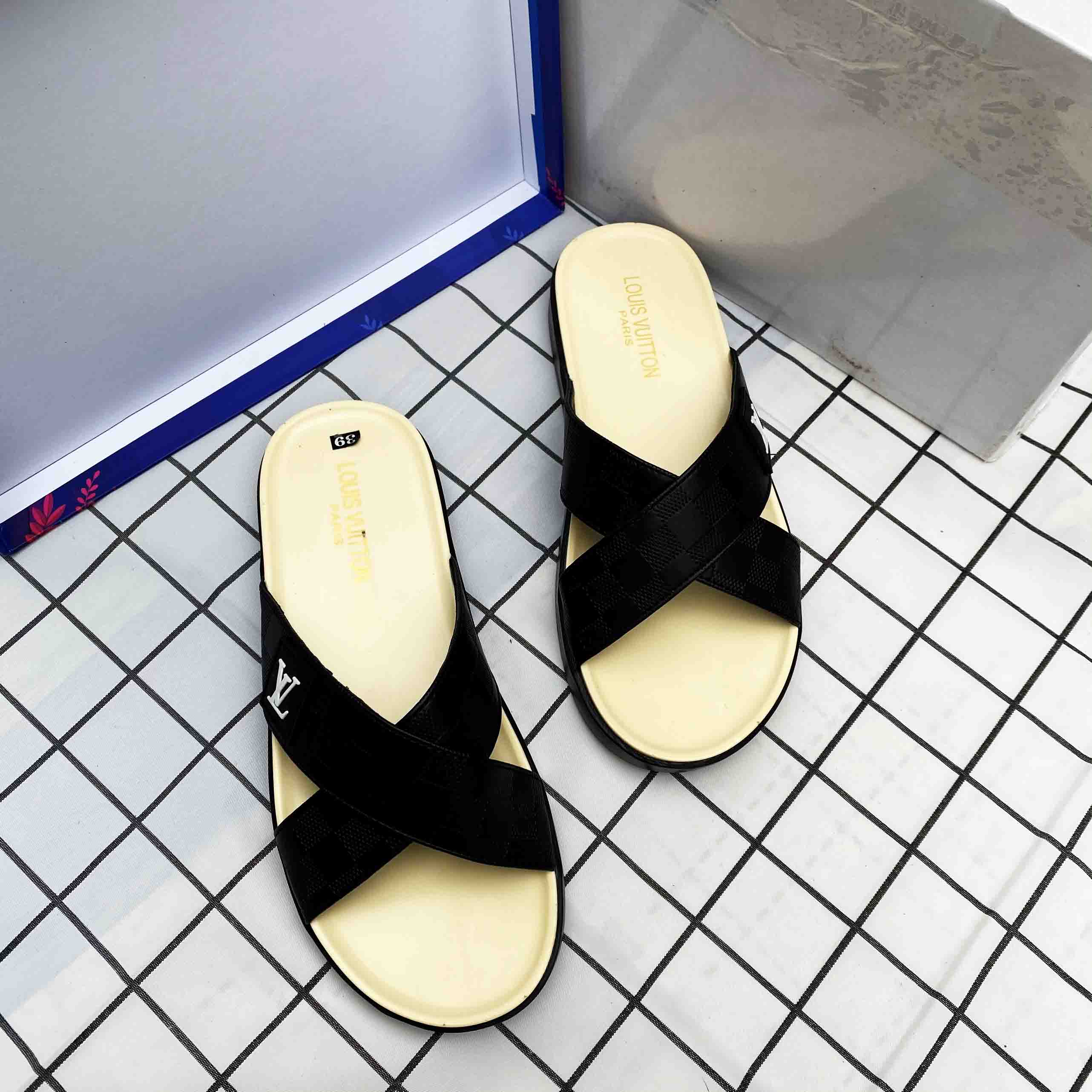 Dép lê nam quai chéo cao cấp Hatashop phiên bản mới full đen Hot 2023 mang cực đẹp, êm chân, chống nước siêu bền, dép nam quai ngang đẹp đi học, đi chơi