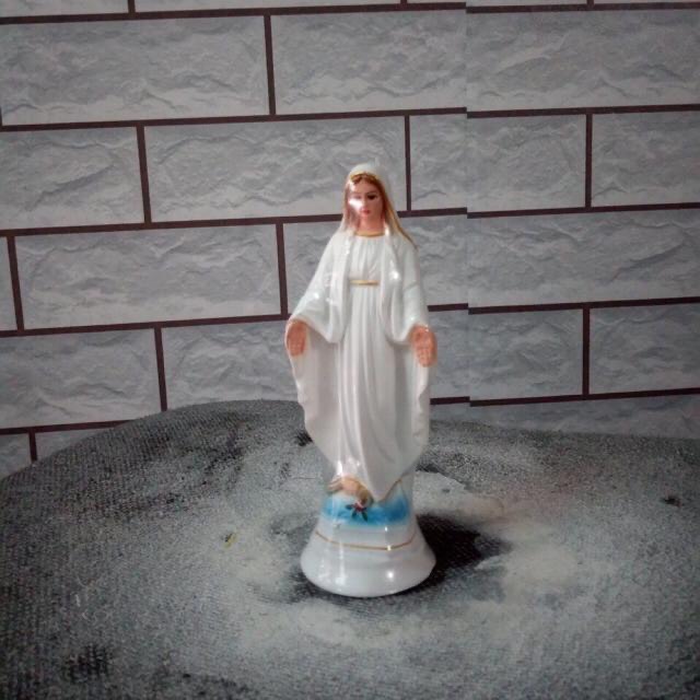 Tượng công giáo tượng Mẹ Maria