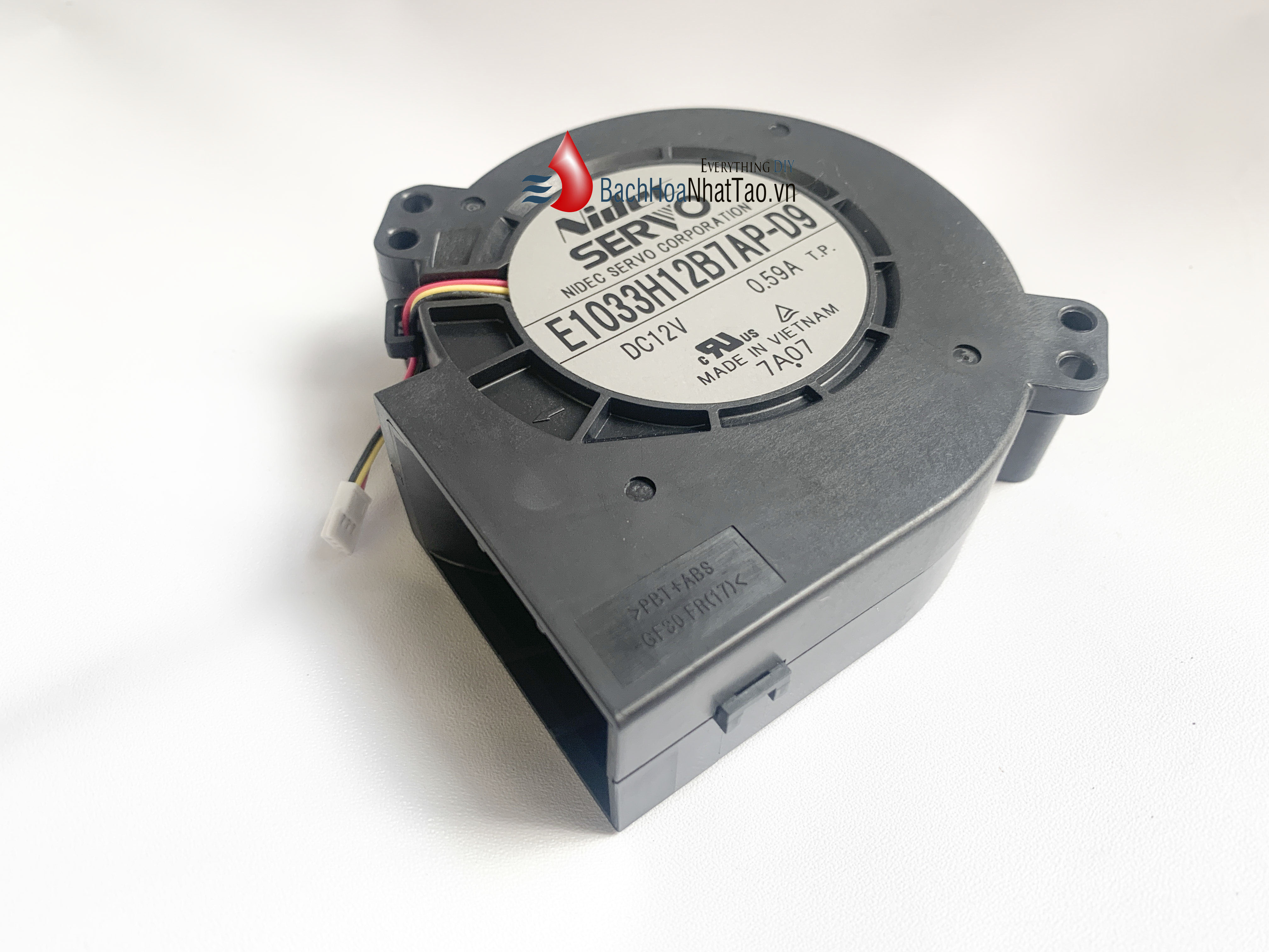 Quạt Sò Nidec Servo 12v 0.59A