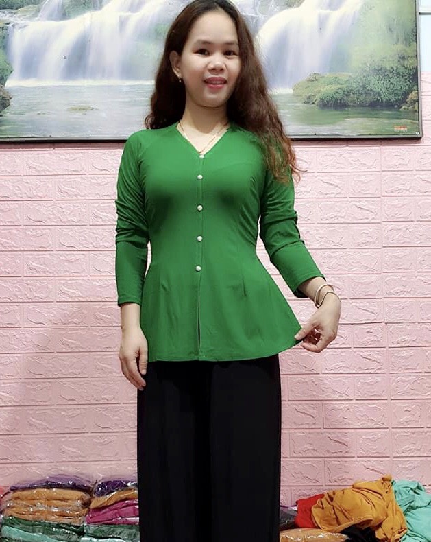 áo bà ba TRƠN size 2(50-55kg) mặc vừa.(áo lẻ ko kèm quần)
