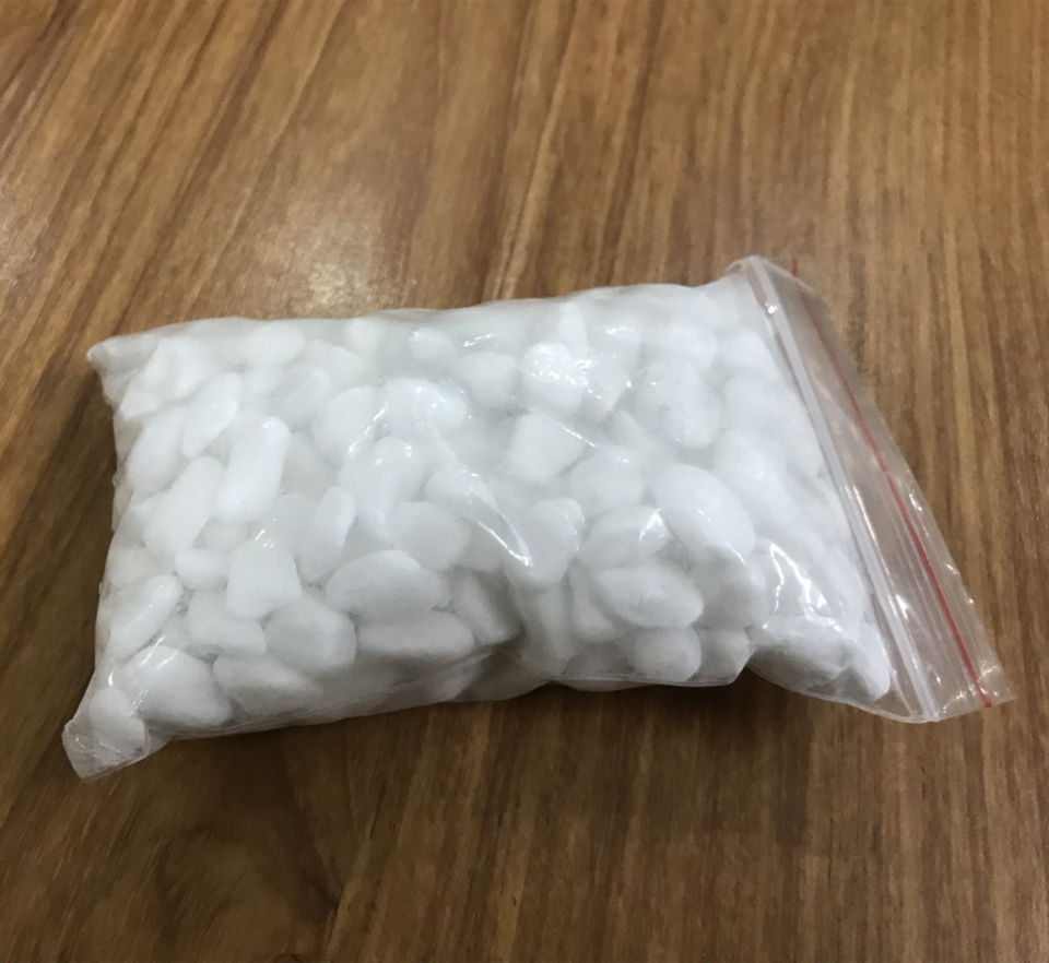 300gram Sỏi trắng trang trí chậu hoa, bình hoa, bể cá
