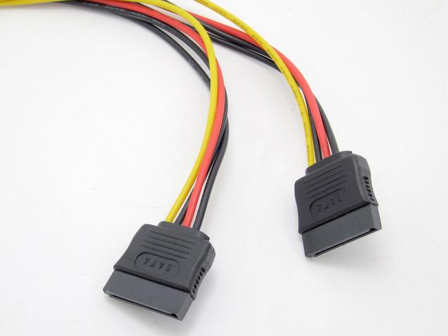 Cáp chia nguồn SATA 1 ra 2